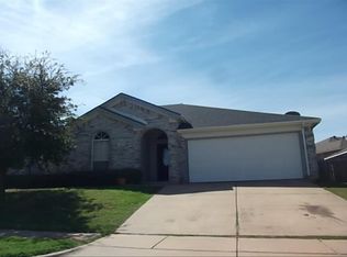 1118 Parkview Trl, Kennedale, TX 76060