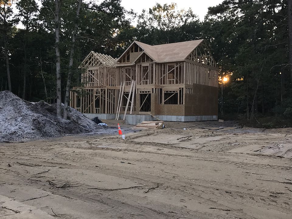 2nd image of 731 Jackson Rd