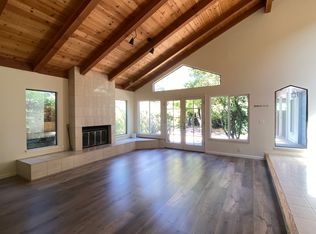 2460 Agnes Way, Palo Alto, CA 94303