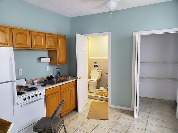 Very spacious kitchen, NEW fridge, large closet for pantry and coats.