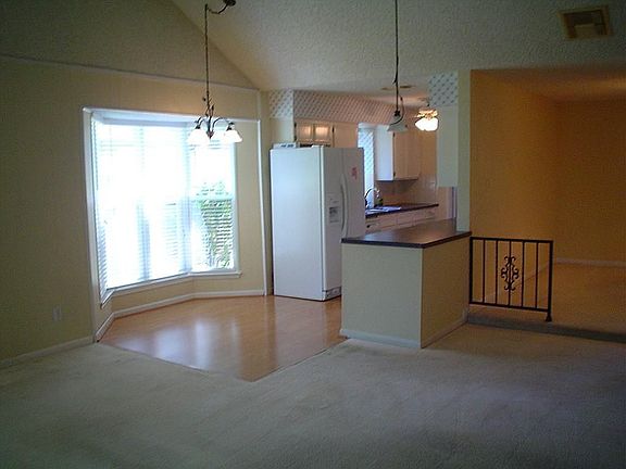 5th image of 14907 Saint Cloud Dr