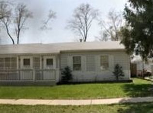 104 Cedar Cir, Streamwood, IL 60107