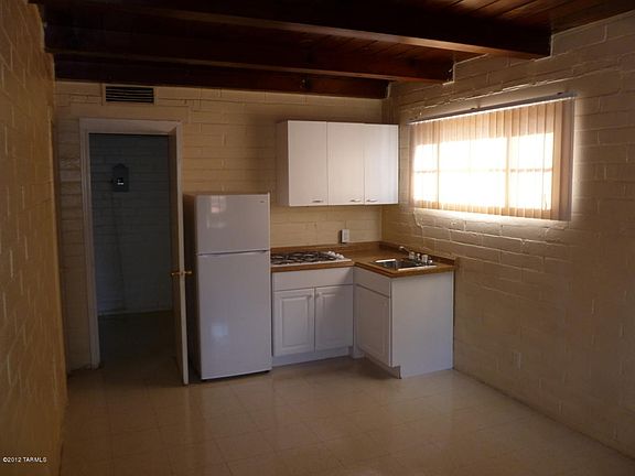 3rd image of 3800 E 4th St APT 7
