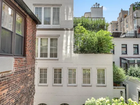 14 East 68th Street image 12 of 14