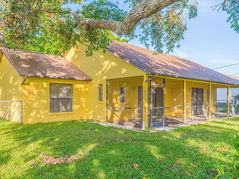817 SW 9th Ave — Photo 14