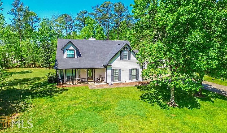 1st image of 27 Coggins Corner Dr