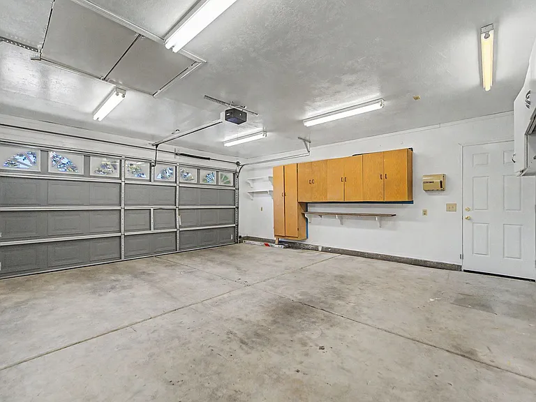 1000 Beechwood St — Photo 13