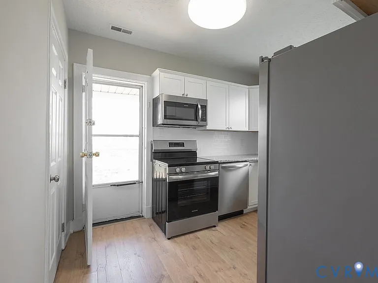 5318 Bloomingdale Ave — Photo 15