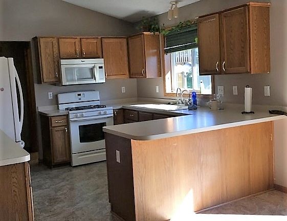 4th image of 3617 Sunbury Dr