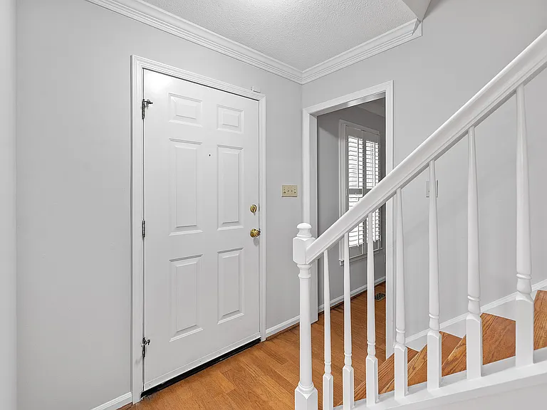 305 Old Fox Trl — Photo 6