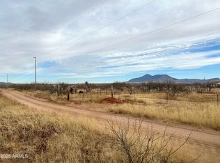 10255 E Calle Tormenta, Hereford, AZ 85615