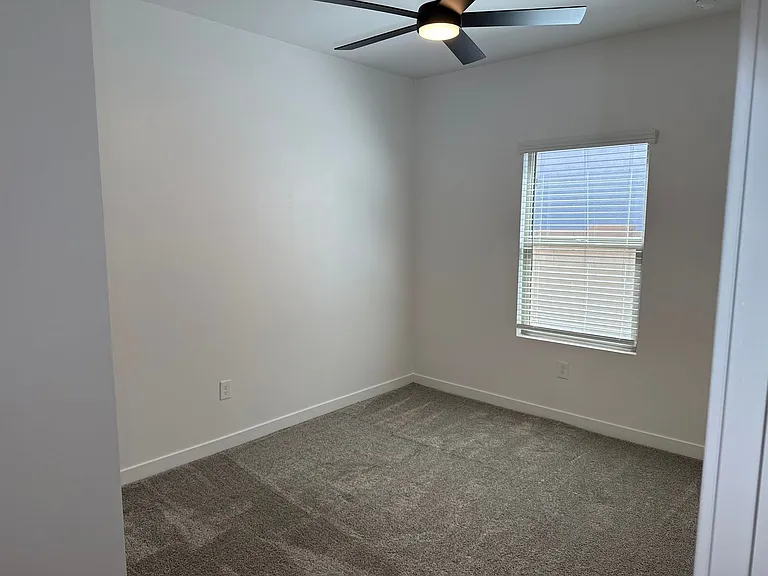 40515 W Chambers Dr — Photo 12