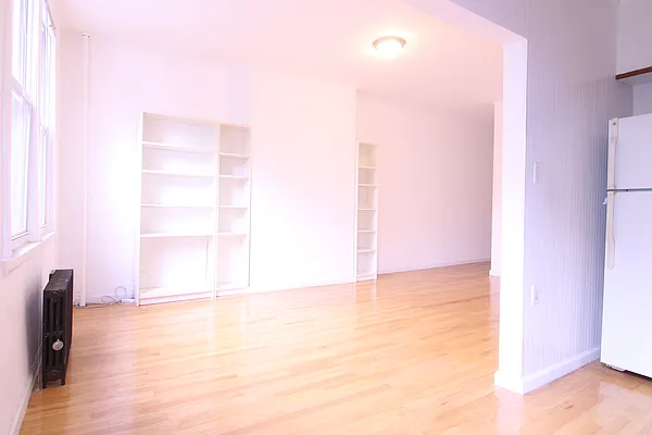 Rented by Nooklyn NYC LLC | media 6