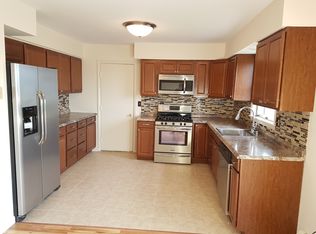 5 Georges Rd, Middletown, NY 10941