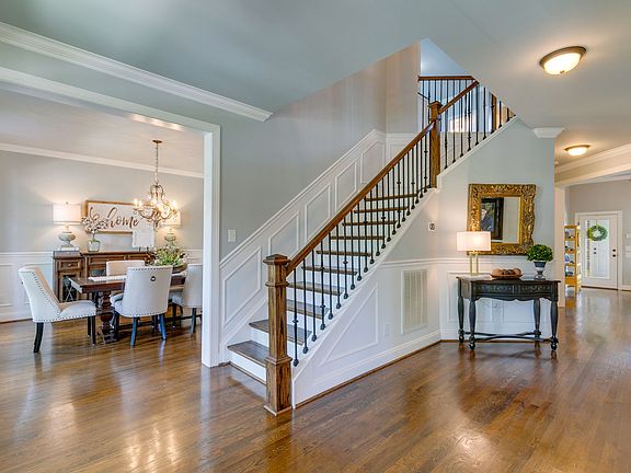 4th image of 319 Pennystone Cir