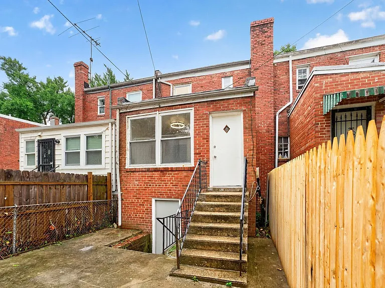 1642 Rosedale St NE — Photo 12