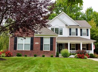 6838 Woodhaven Pl, Zionsville, IN 46077