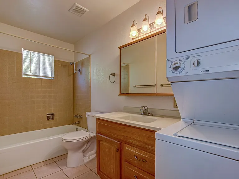 278 S Hardin St — Photo 12