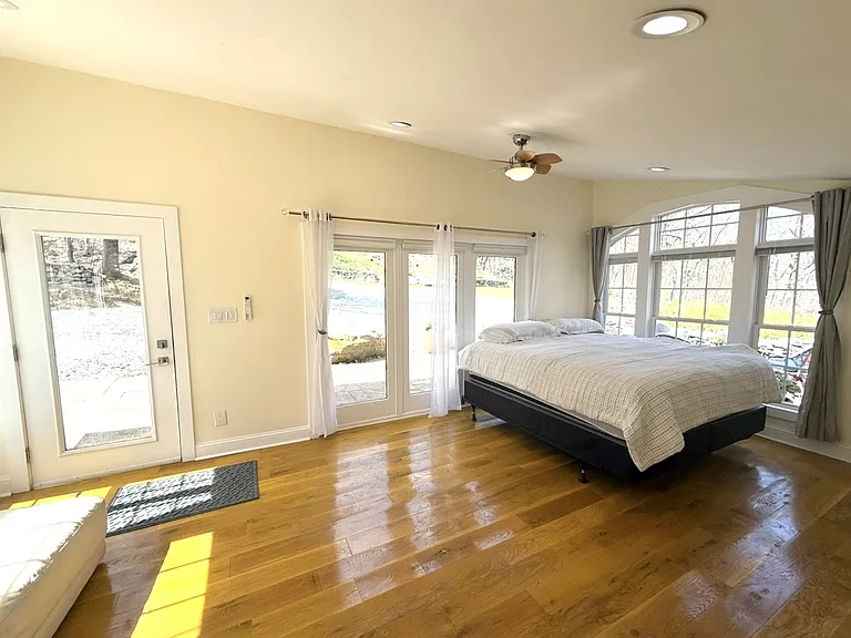Upper Mountain Rd — Photo 10