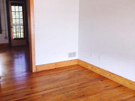 2nd image of 305 5th St S APT 15