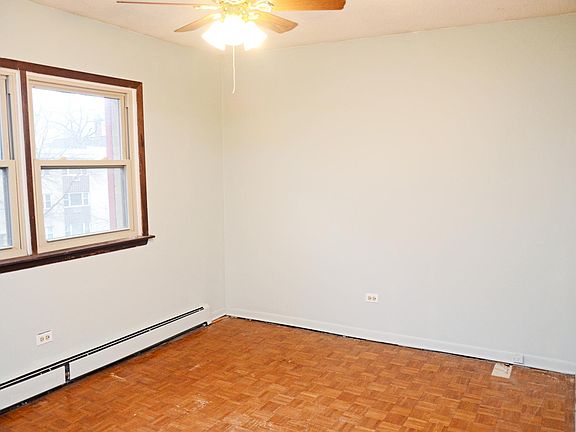 4th image of 415 S Lombard Ave APT 301
