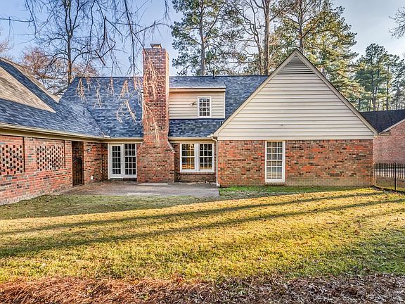 5th image of 8444 Winthrop Ct