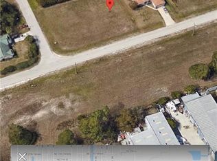 2420 NE 7th Pl, Cape Coral, FL 33909