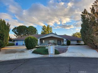 13319 Waco Dr, Apple Valley, CA 92308