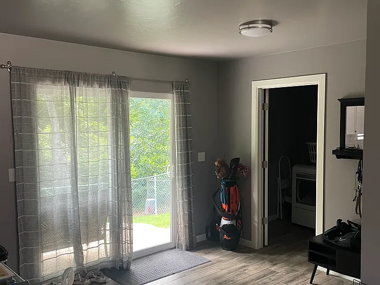 2314 Sycamore Dr — Photo 6