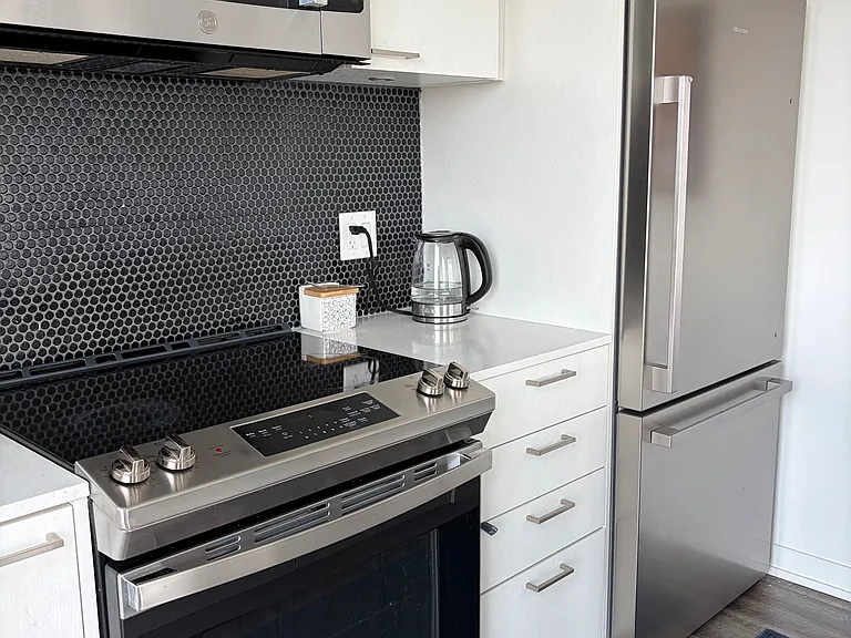 1808 Saint Clair Ave W #910 — Photo 5