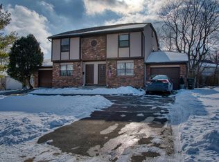 4955-4957 Godown Rd, Columbus, OH 43220