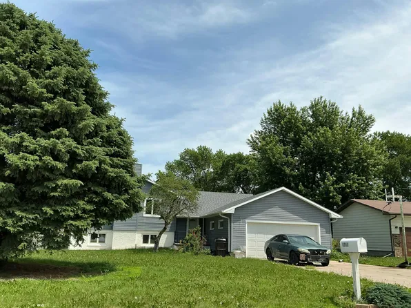 1618 E St, Schuyler, NE 68661