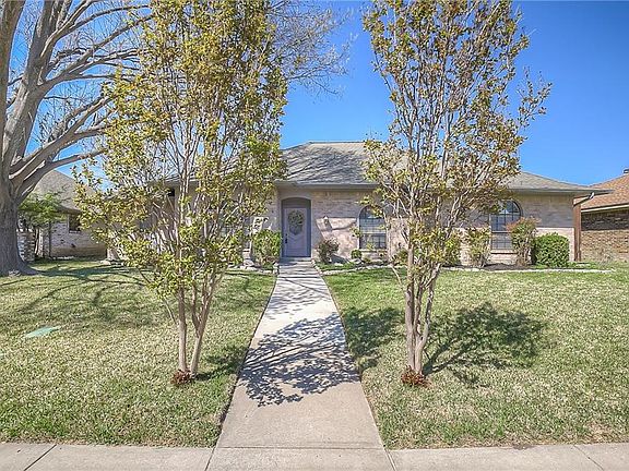 2nd image of 1809 Copper Creek Dr