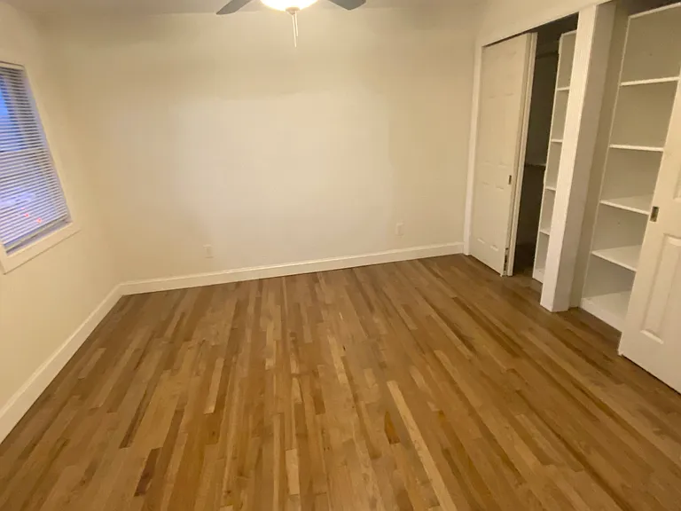 25-26 Hoyt Ave S #2 — Photo 9