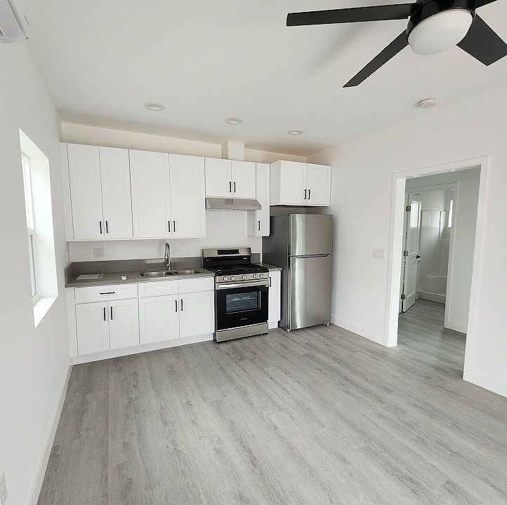 1st image of 810 Quarry St #2