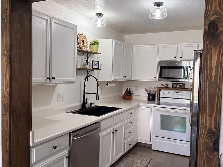 1601 Great Western Dr #N2 — Photo 8