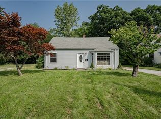27330 Donald Dr, Bay Village, OH 44140