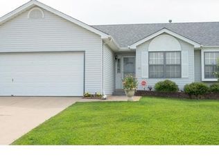 105 Honey Locust Ln, Saint Charles, MO 63303