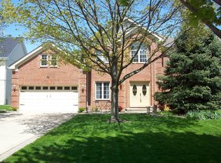 463 E Montrose Ave, Wood Dale, IL 60191
