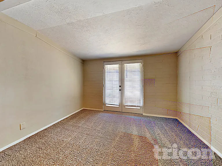 5024 W Krall St — Photo 9