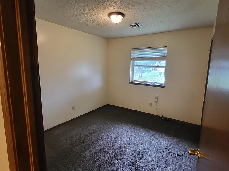 1116 Kings Ct — Photo 21