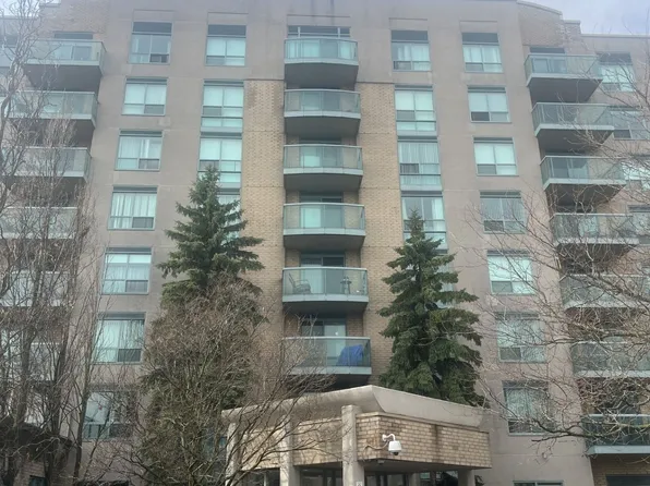 3 Ellesmere St, Richmond Hill, ON