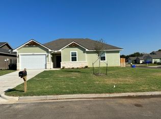 6500 Mammoth Springs Dr, Waco, TX 76708