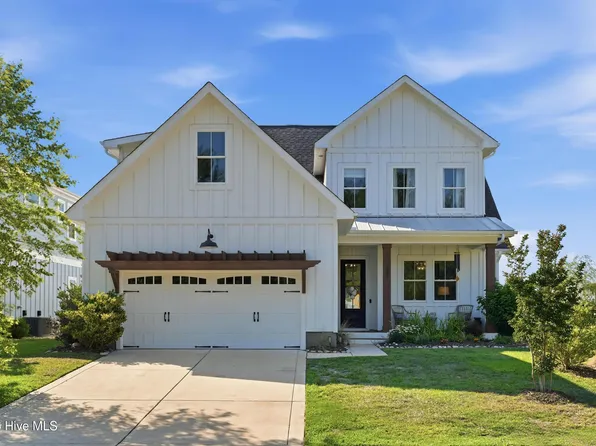 331 Spicer Lake Drive, Holly Ridge, NC 28445