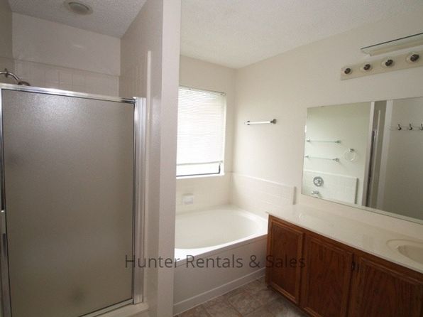 4603 Emerald Dr
