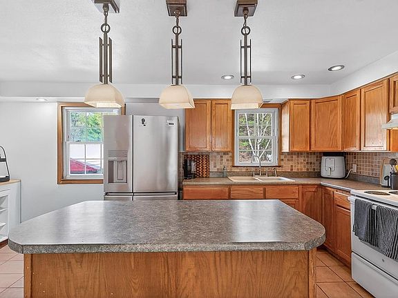 2nd image of 3150 EAGLE ROAD