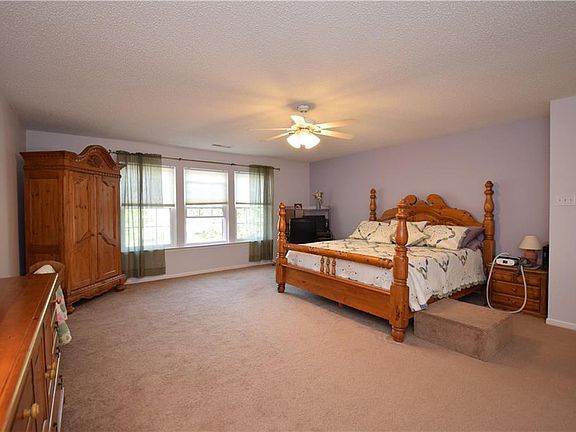 5th image of 9121 Harrison Run Dr