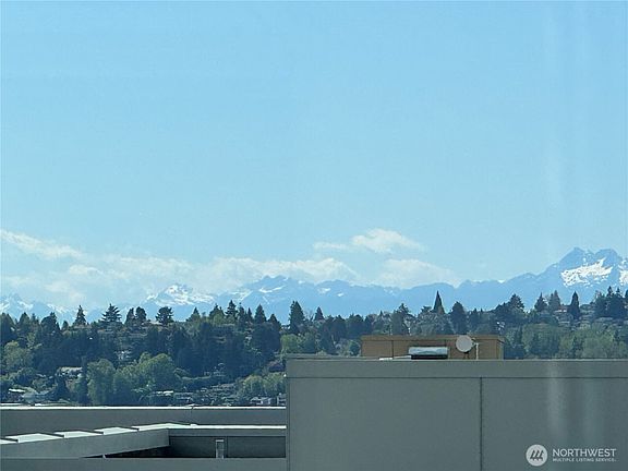 5th image of 211 Kirkland Avenue #520