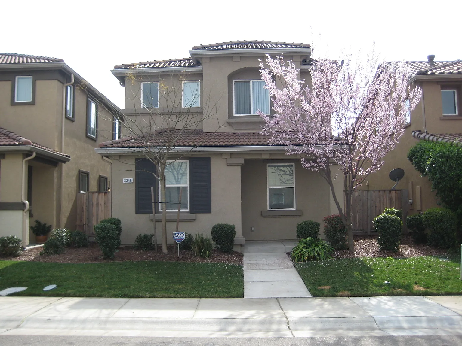 3245 Paumanok Way photo 1