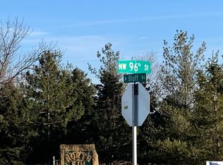 9590 W Bluff Rd, Malcolm, NE 68402